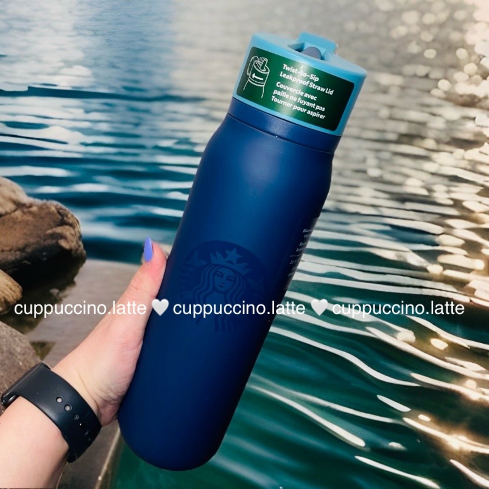 🩵NWT💙Starbucks 2026 Spring Dark Blue & Baby Blue Twist to Seal SS Bottle Tumbler